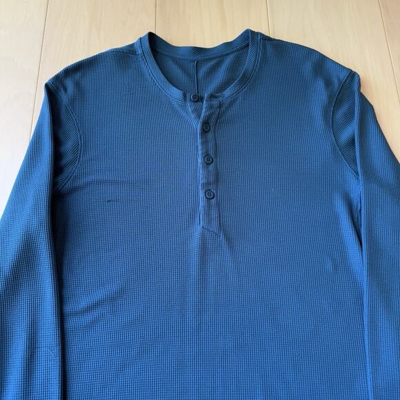 Lululemon Henley Shirt Medium Blue Long Sleeve Causal Athleisure Minimalist - Picture 3 of 9